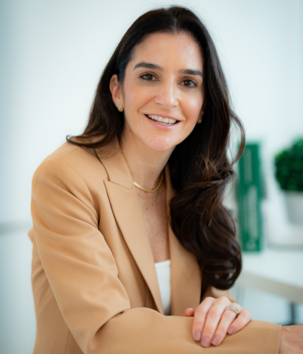 Dra. Camila Vilela - Ginecologista e Obstetra